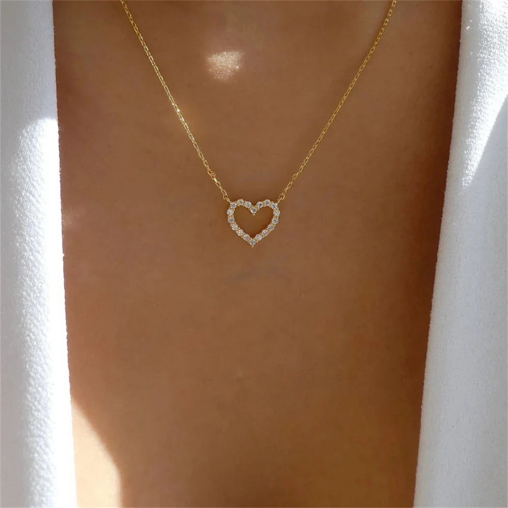 Kpop Crystal Hollow Love Pendant Necklace Romantic Zircon Simple Necklace For Women Trendy Jewelry Accessories